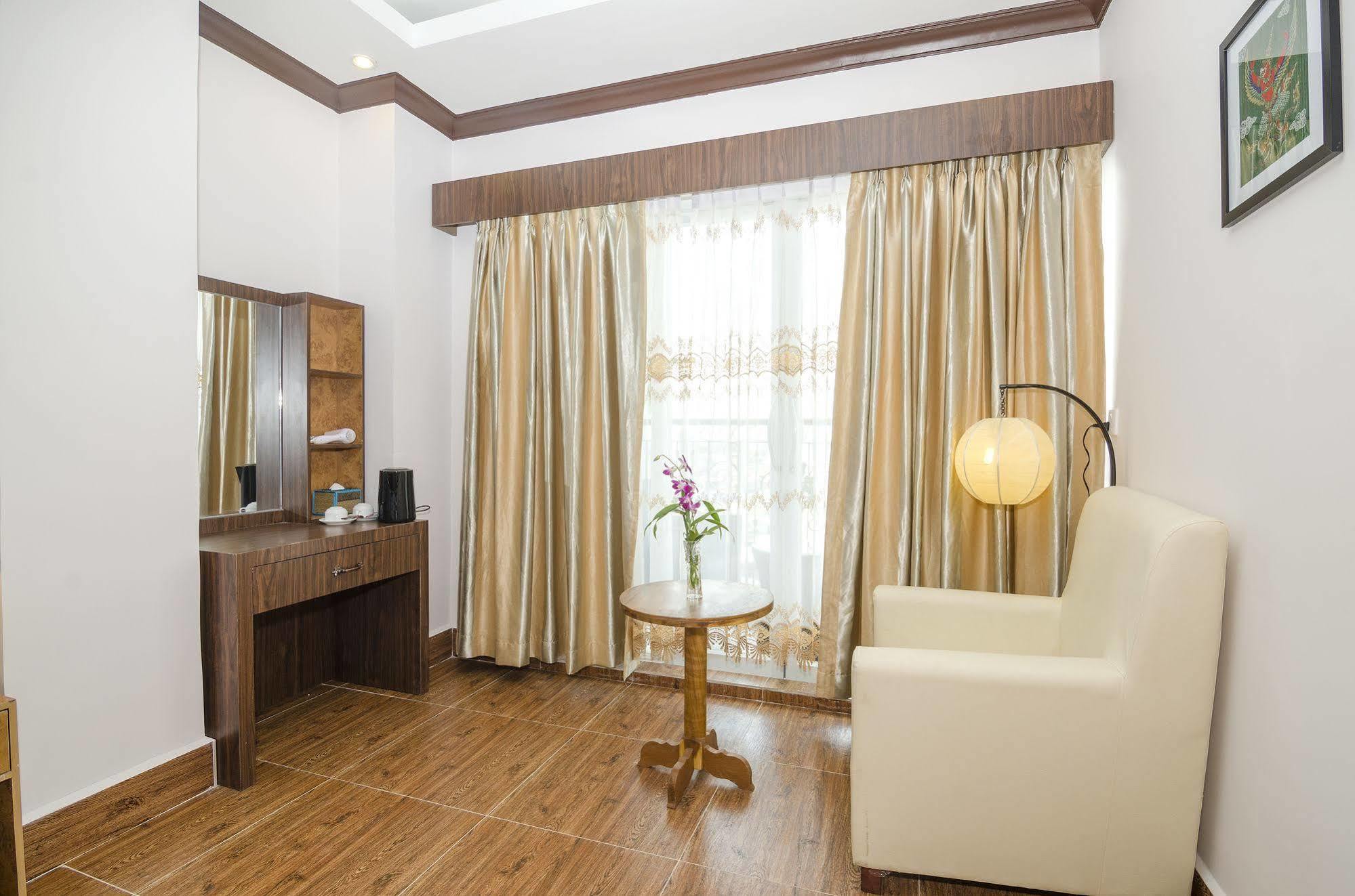 Phuminh Hotel Riverside Phnom Penh Extérieur photo